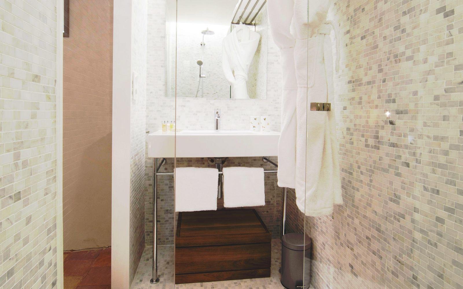 Hôtel de la Villeon | The Audacious | Bathroom